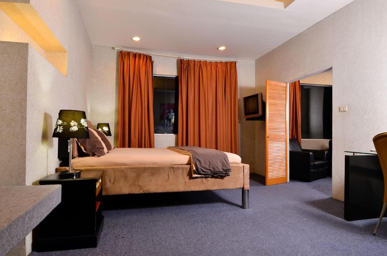 Hotel Peninsula Mangga Besar Jakarta Kültér fotó
